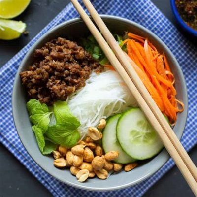 쌀국수 뚝배기, 그리고 그 속에 숨겨진 문화의 맛